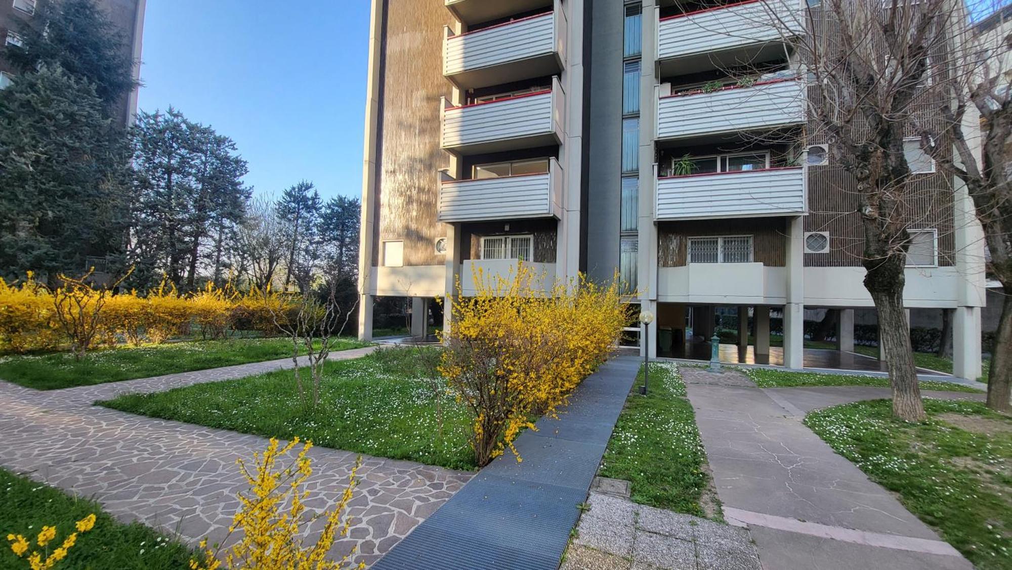 Toma Apartment Trilocale Moderno Per Max 6 Persone Milano Exteriör bild